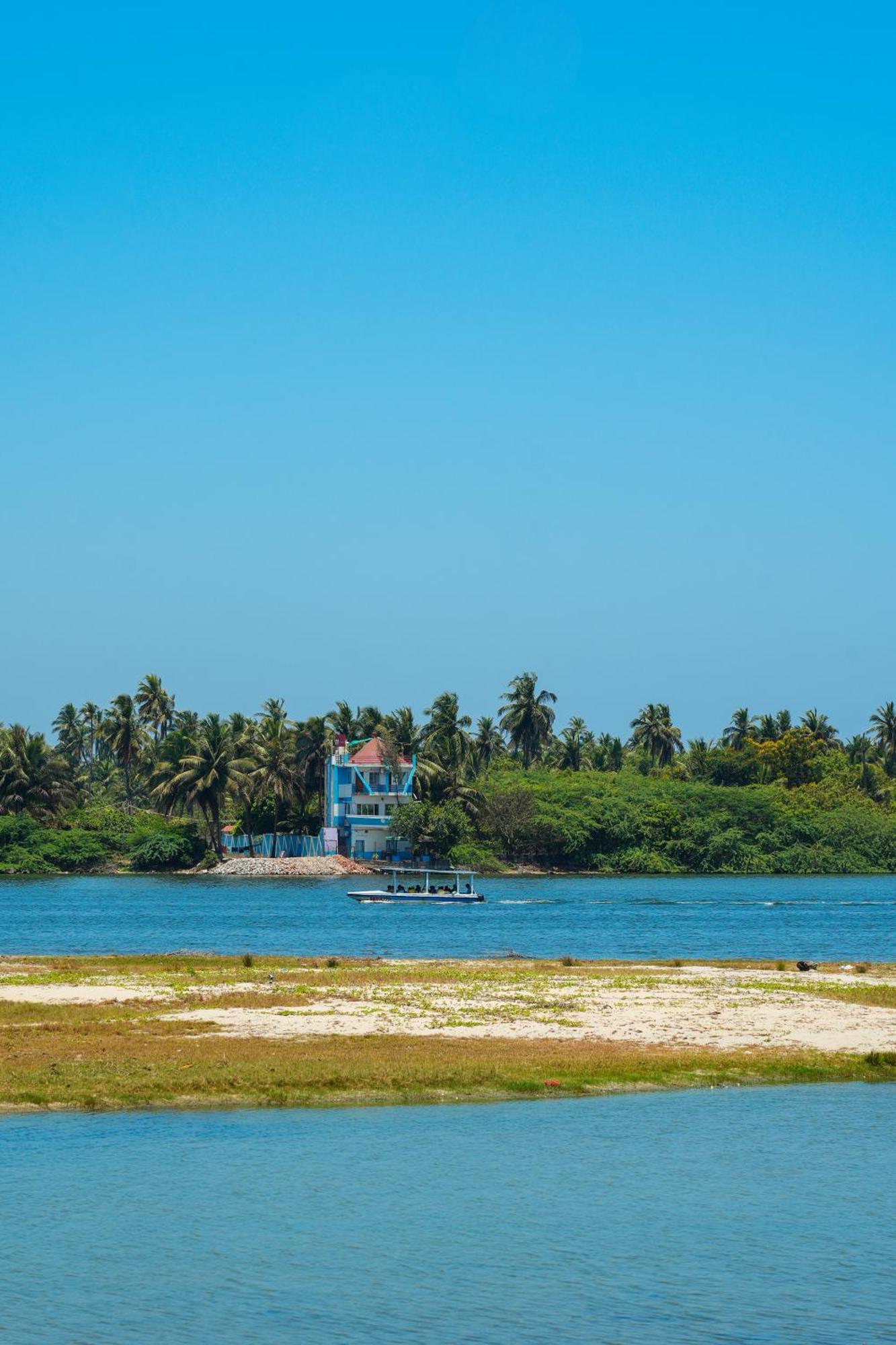 Victoria'S River View Resort Pondichéry Extérieur photo